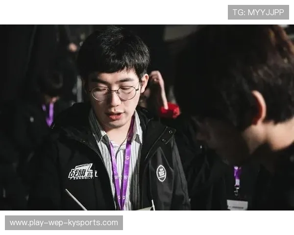 RNG主教练专访谈未来，rng现在主教练